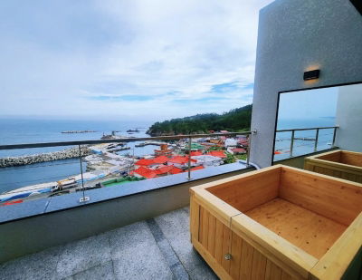 Pohang Madame Annette Pool Villa