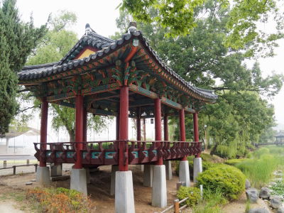 천안삼거리공원 영남루