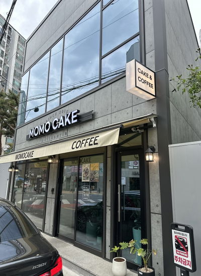 モモケーキ