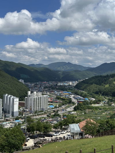 モントラン山羊牧場＆製パン所