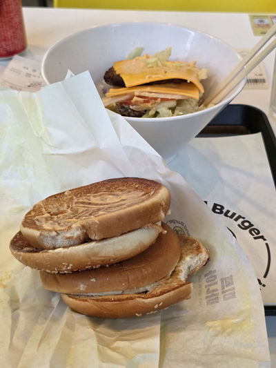 No Brand Burger Seongsu Lab Branch