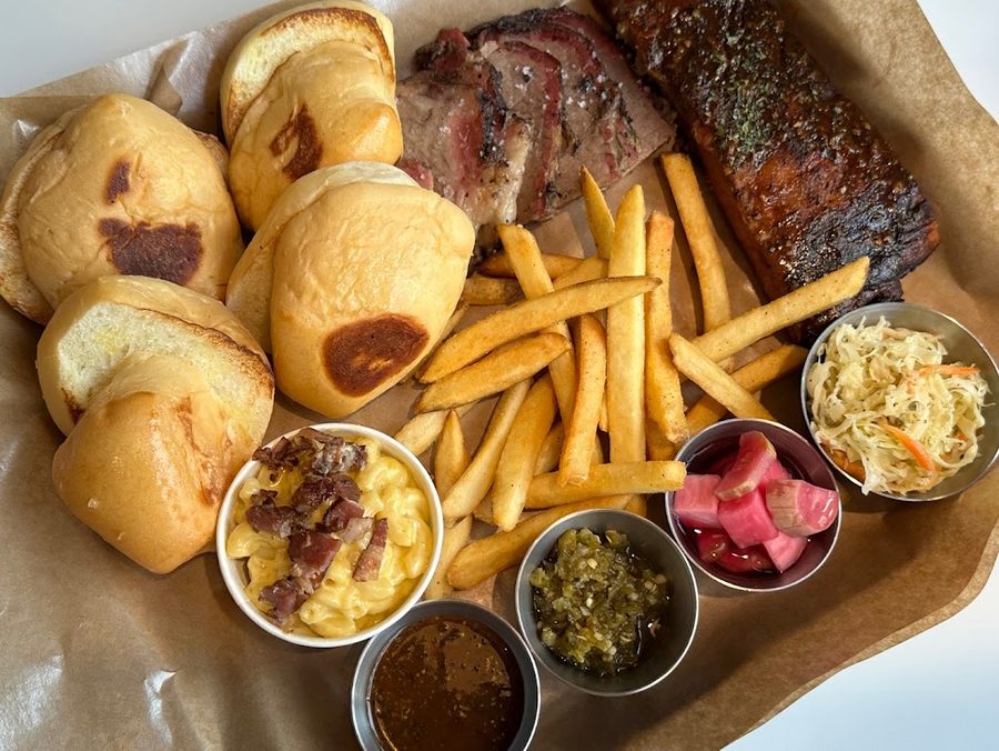 Barbecue Holly Deli