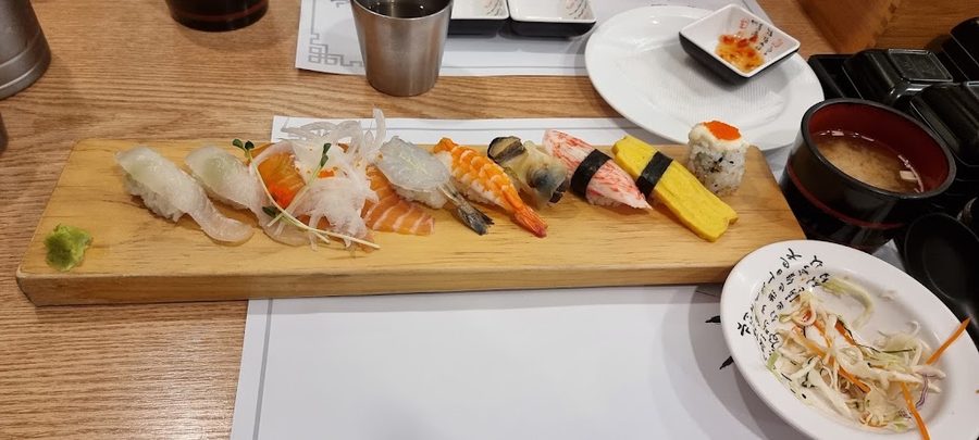スシラン ヨノ