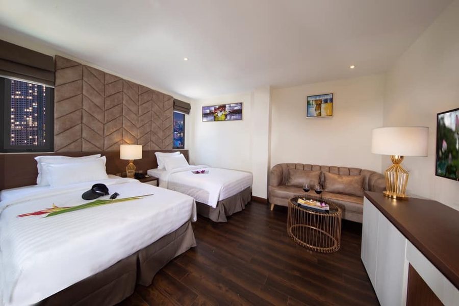 KiN Hotel Thi Sach Edition