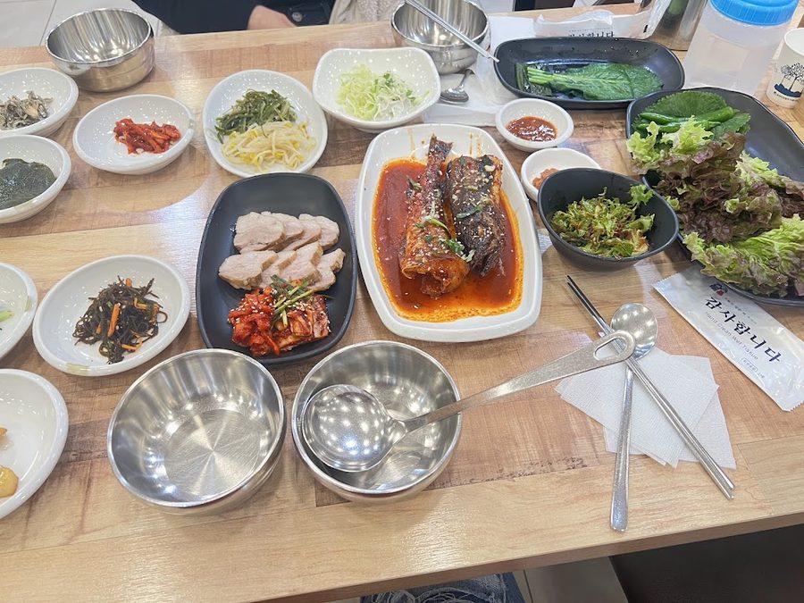 Myeongga Dolsot Ssambap