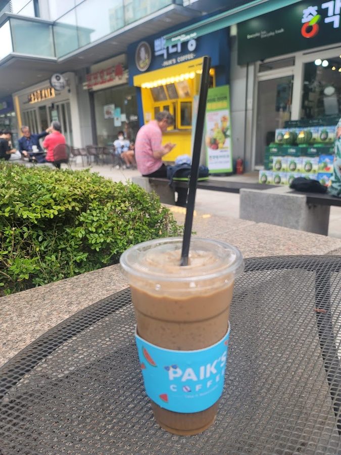 Paik's Coffee Dongyeouido Branch