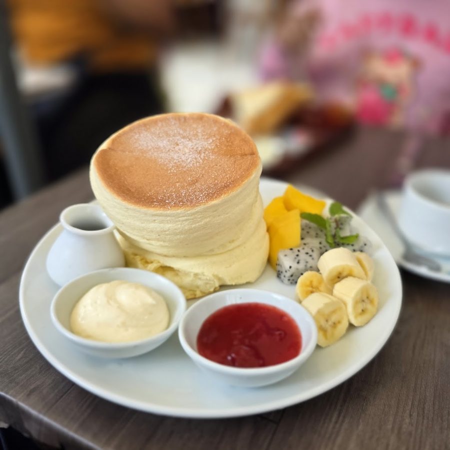 Táo ( Fluffy Pancake & Cafe )