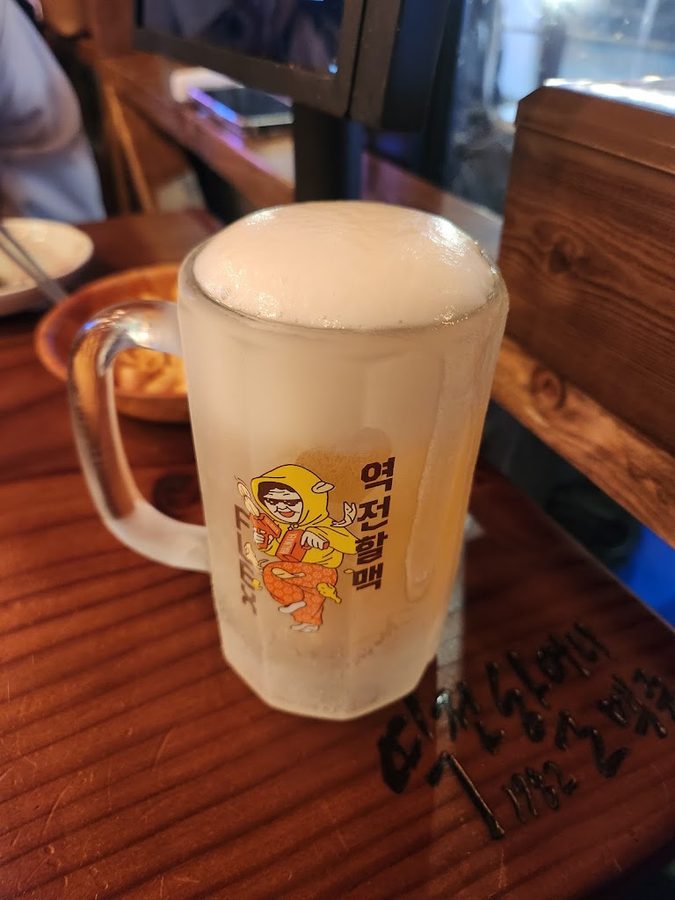 Yeokjeon Halmeoni Beer Seoul Sangam Branch