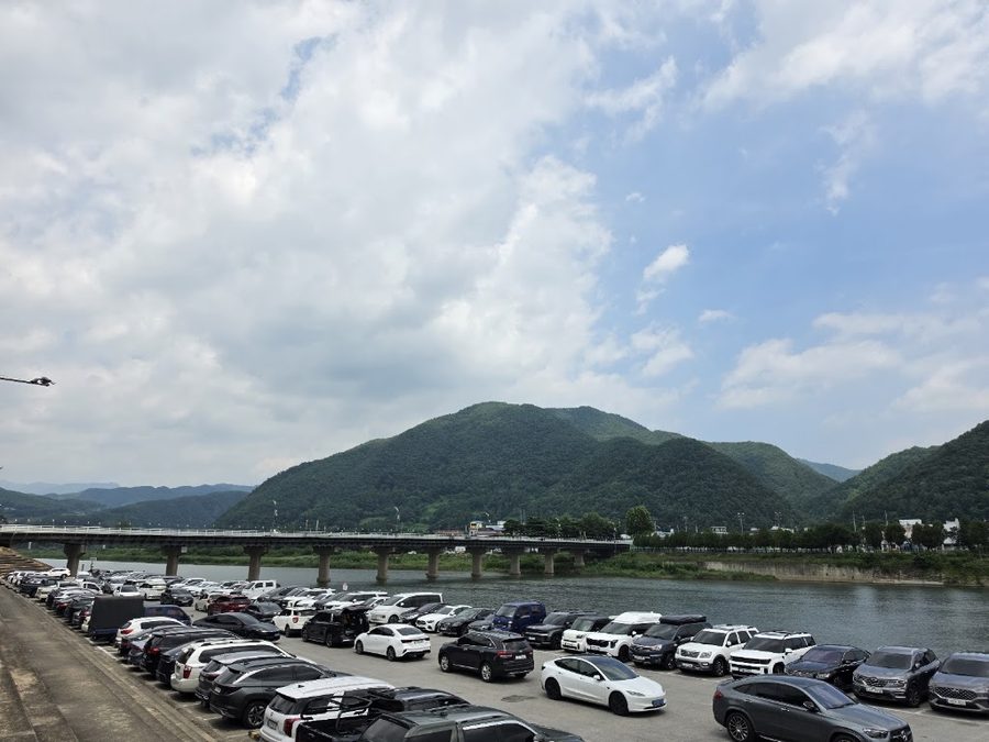 Jeongseon 5-Day Market Parking Lot