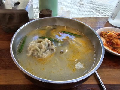 Myeongdong Kalguksu