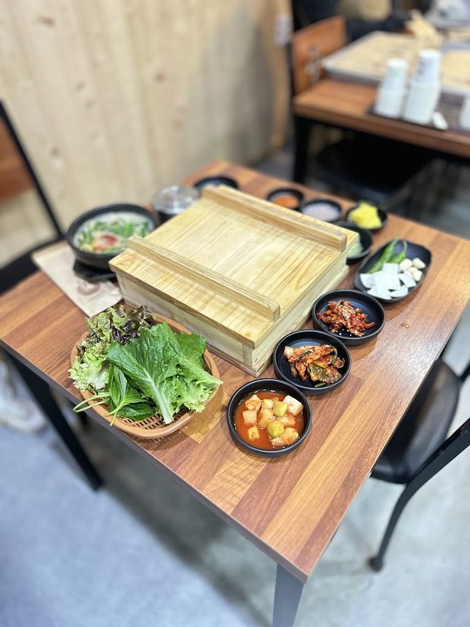 Seolbong Dwaeji Gukbap