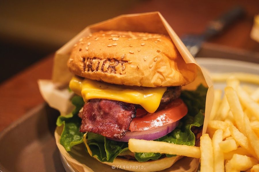 Victor's Burger Main Branch