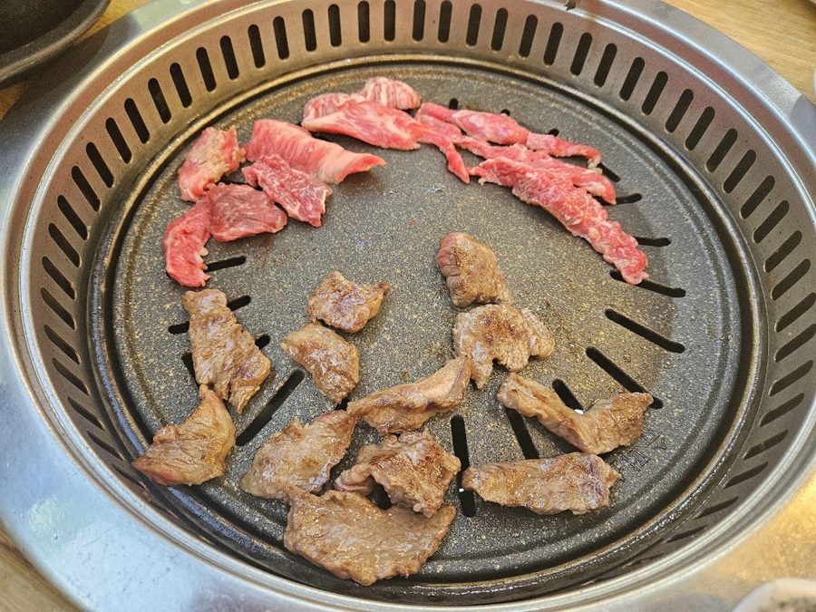 Ajung Gogi Mart