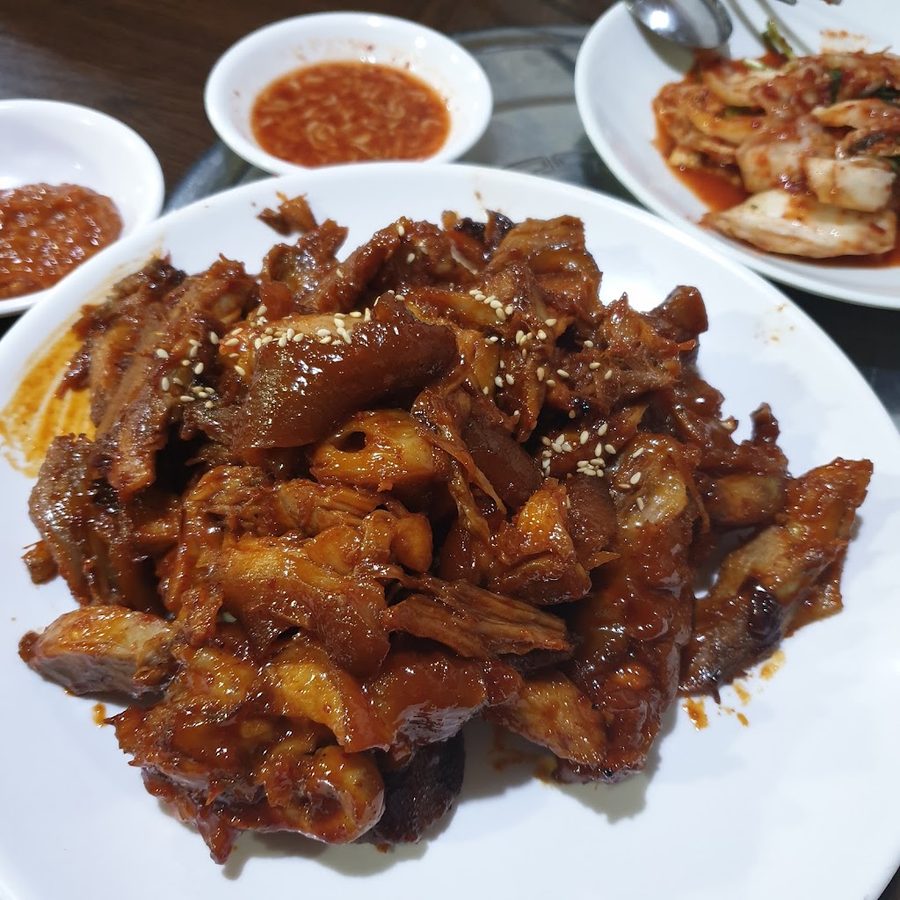 Changsindong Maeunjokbal Donam