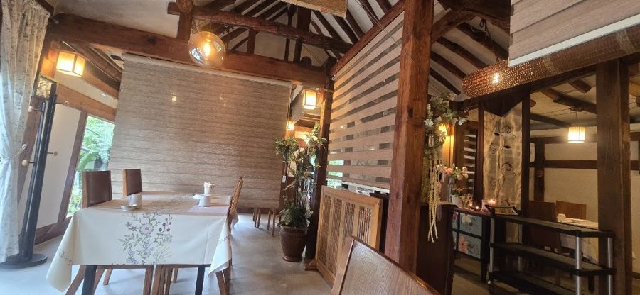 Chrysanthemum Garden Restaurant