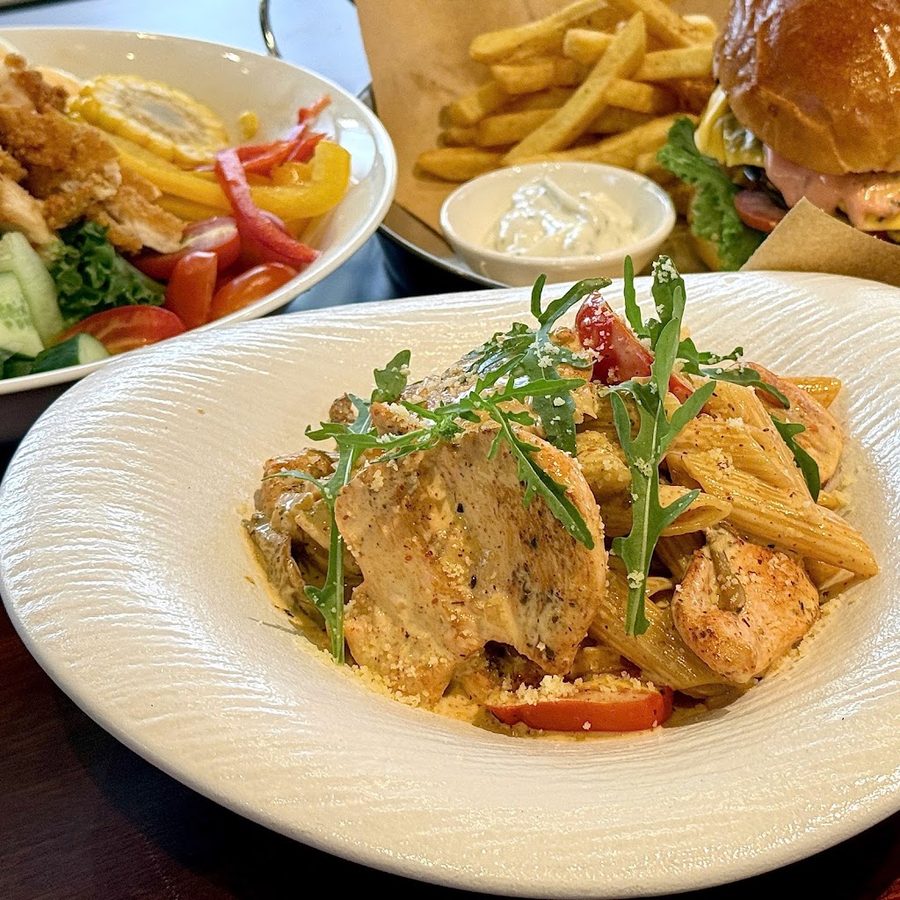 Mia Food And Drink 3