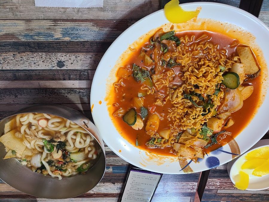 Singye Chi Ramyeon Jeonmunjeom