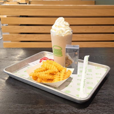 Shake Shack (Metroplaza)