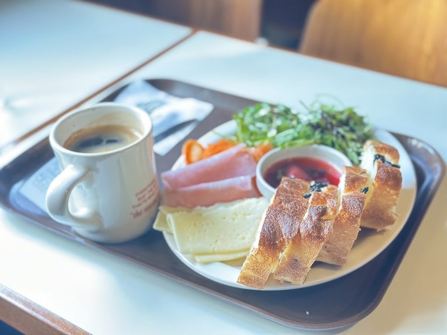 Season Coffee & Bake