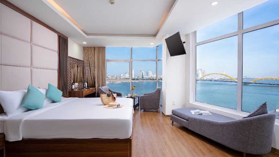 Stars Hotel