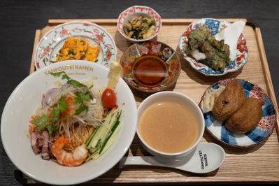 SANPOUTEI RAMEN