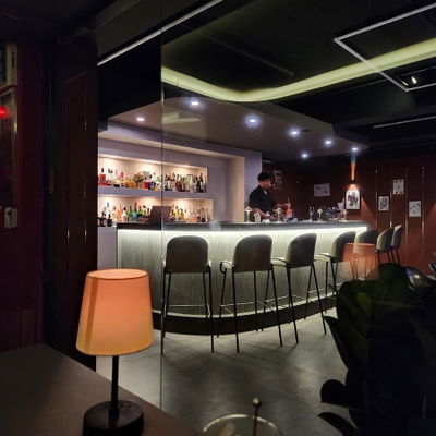 DECK52 MAGIC BAR