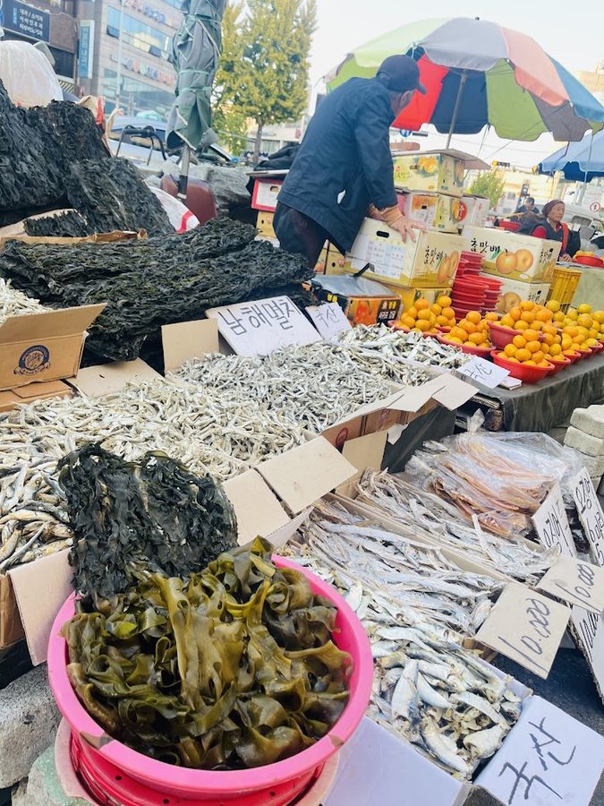 Seomun Market 4th District Merchants Association