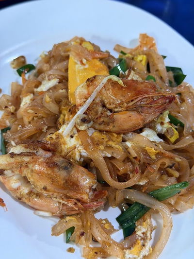 Khun Ake Mam Ari Pad Thai