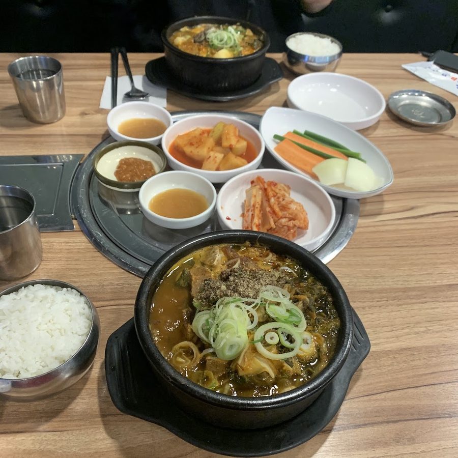Wondang Gamja-tang(pork back-bone stew)