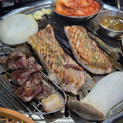 Dongdaemun Teolbone
