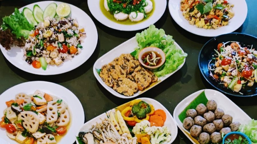 กินผัก คาเฟ่ Kinphak cafe อาหารเจ Vegan and Vegetarian Food