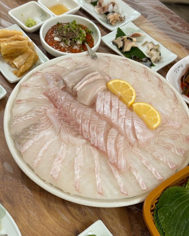 Daegyo Sashimi Restaurant