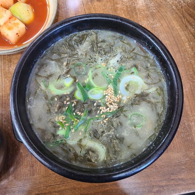 강사또국밥