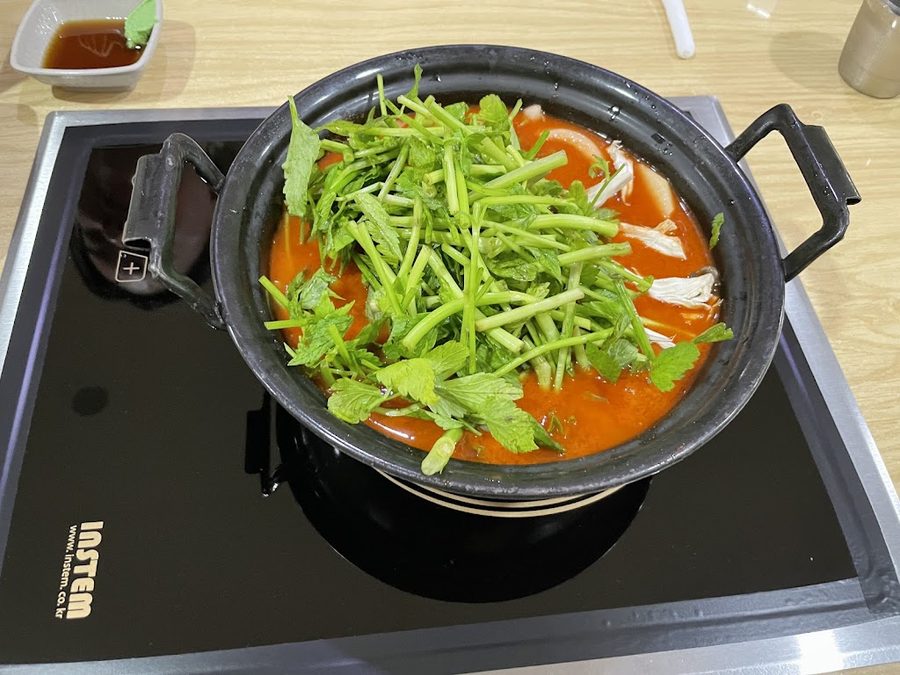 Deungchon Shabu-shabu Kalguksu