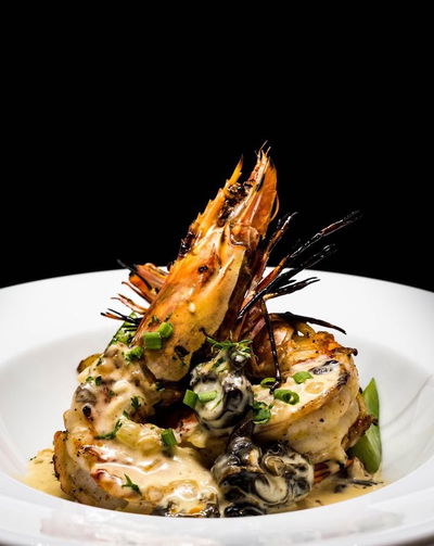 Neil's Tavern Steak & Seafood