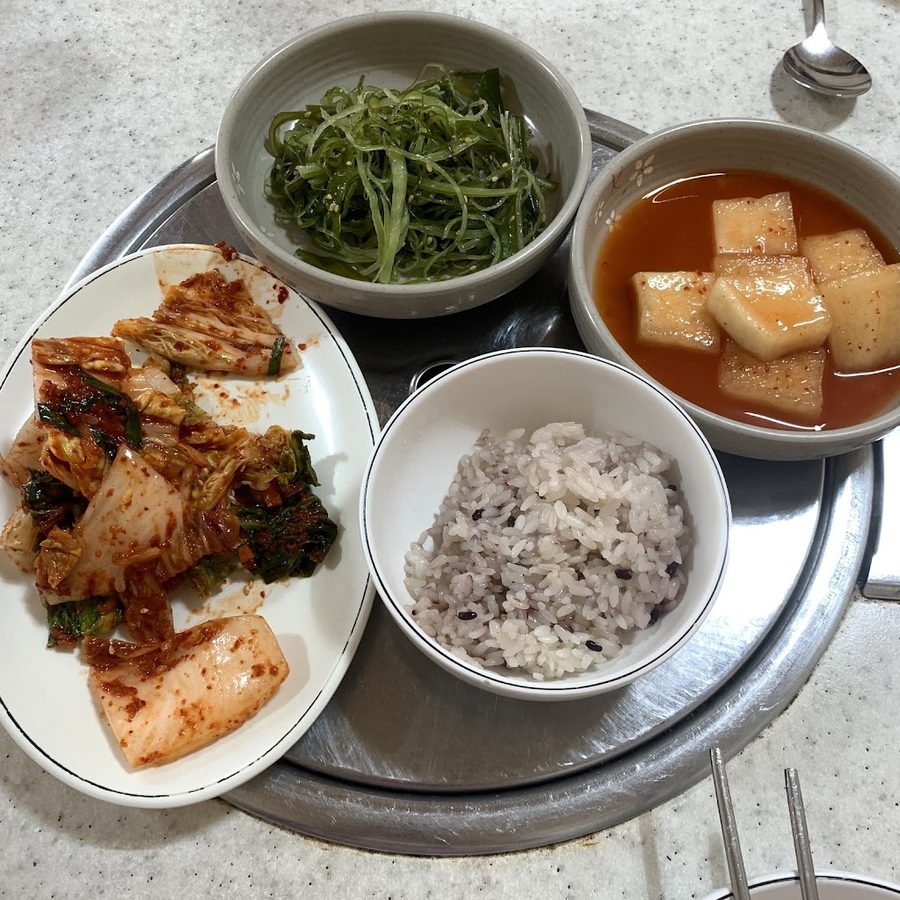 Myeongga Bajirak Kalguksu