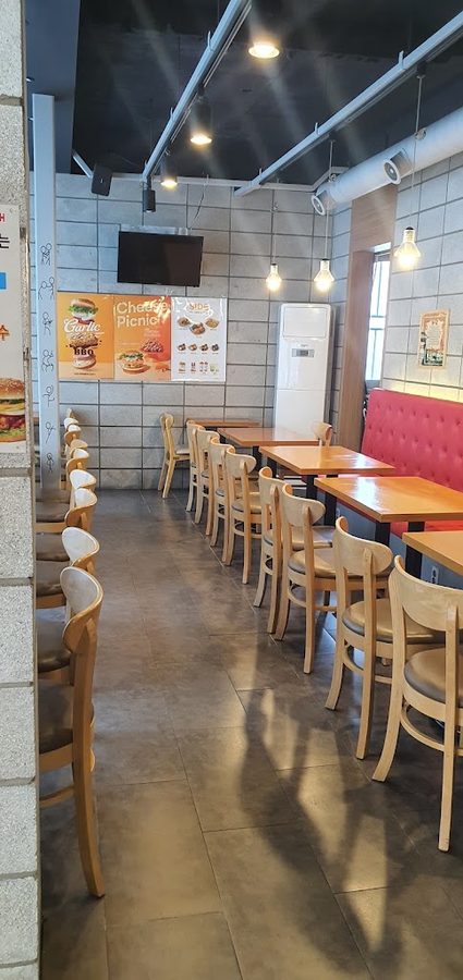 맘스터치 신카톨릭대점