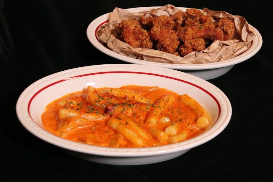 Musical Pub Songs Through Cheongdam Lounge