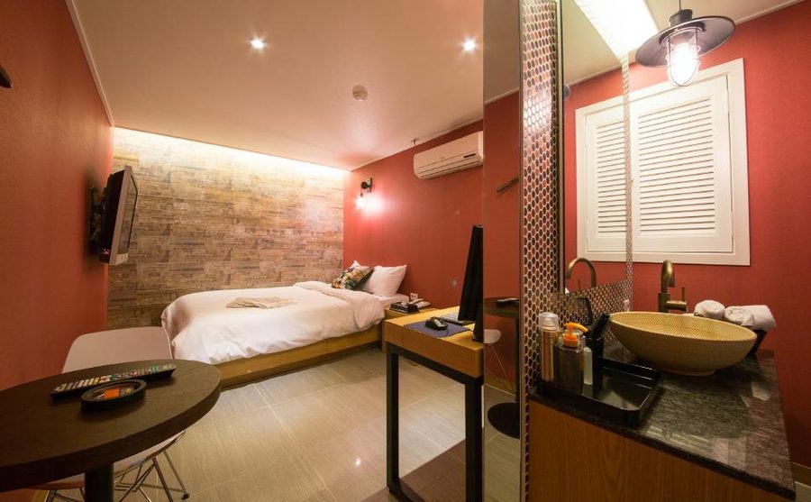 Sky Hotel