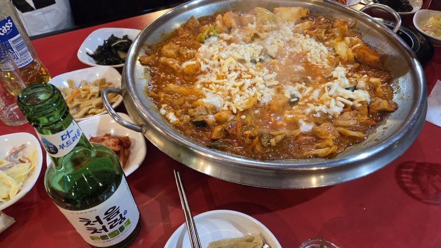 Nolbu Budae Jjigae Sunhwa-dong Branch