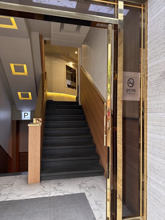 Brown Dot Hotel