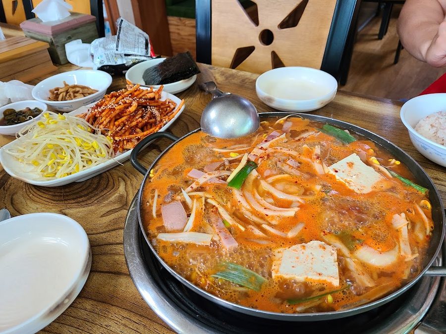 Honggojip Budae Jjigae Main Branch