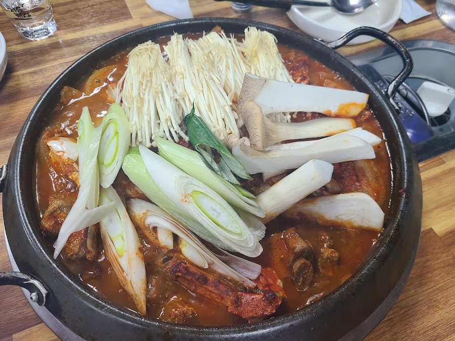 Cheongsol Kkotgejang Galbi