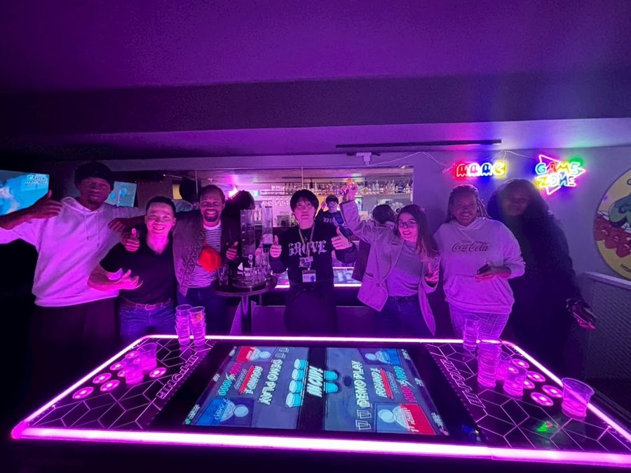 Darts & Beer Pong Bar GROVE Shinsaibashi