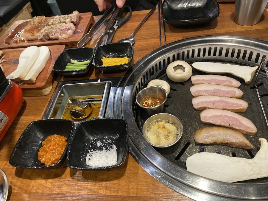신설동그집돼지