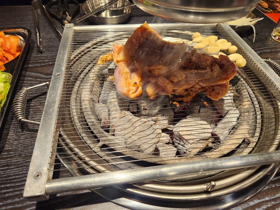 Hwaro Sanghoe All You Can Eat Pork/Chicken BBQ Gangnam Nonhyeon