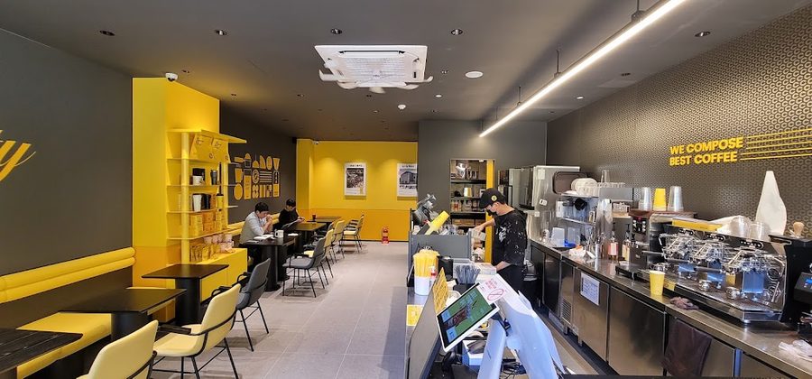 Compose Coffee Mapo Gongdeok Branch
