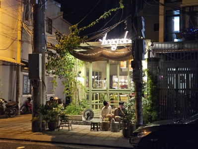 Thong Dong Local Cafe 2