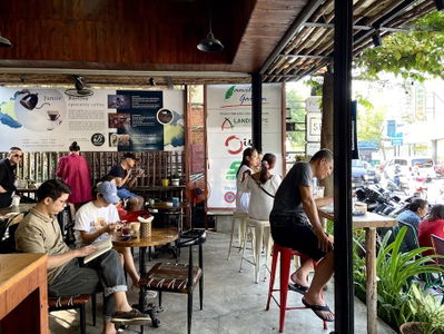 Dolphy Café 28 Thảo Điền