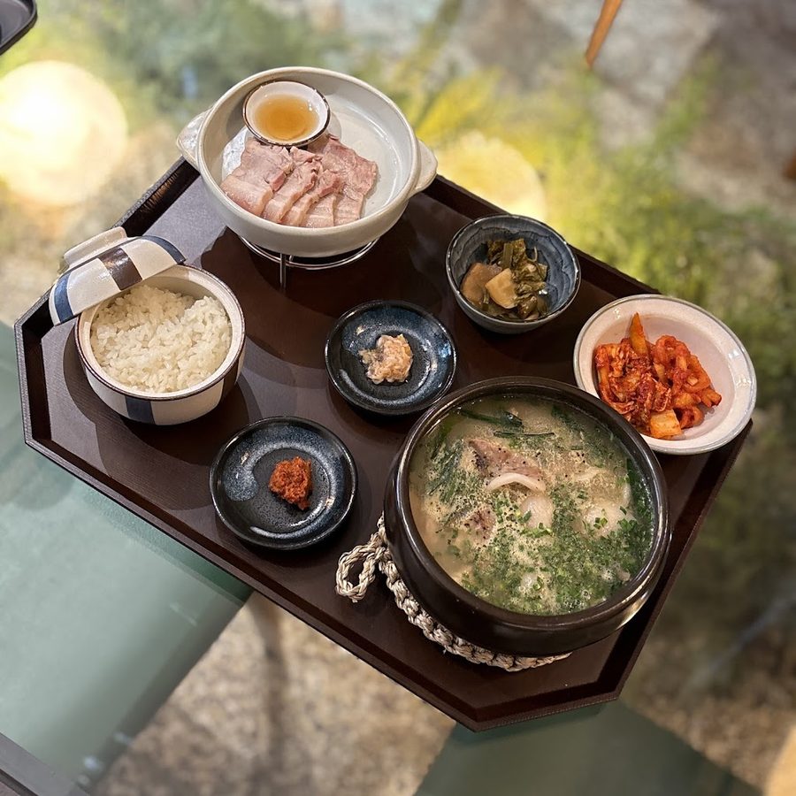 Hanyakbang Pork Rice Soup Busan Main Branch